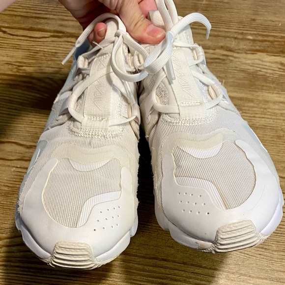 NIKE AIRMAX EXCEE WOMENS 9.5 AIRMAX PREOWNED NIKE BQ4284-100 INFINITY WHITE - Picture 5 of 16